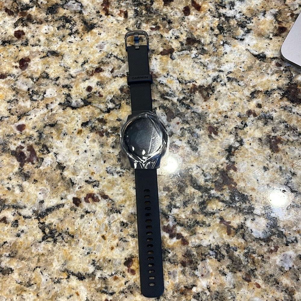 Garmin Vivoactive 4S Newly Refurbished